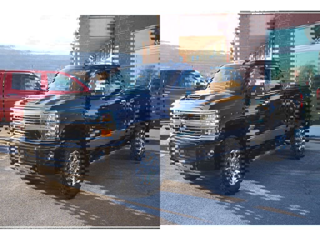 Used 2018 Chevrolet Silverado 3500 High Country image 5