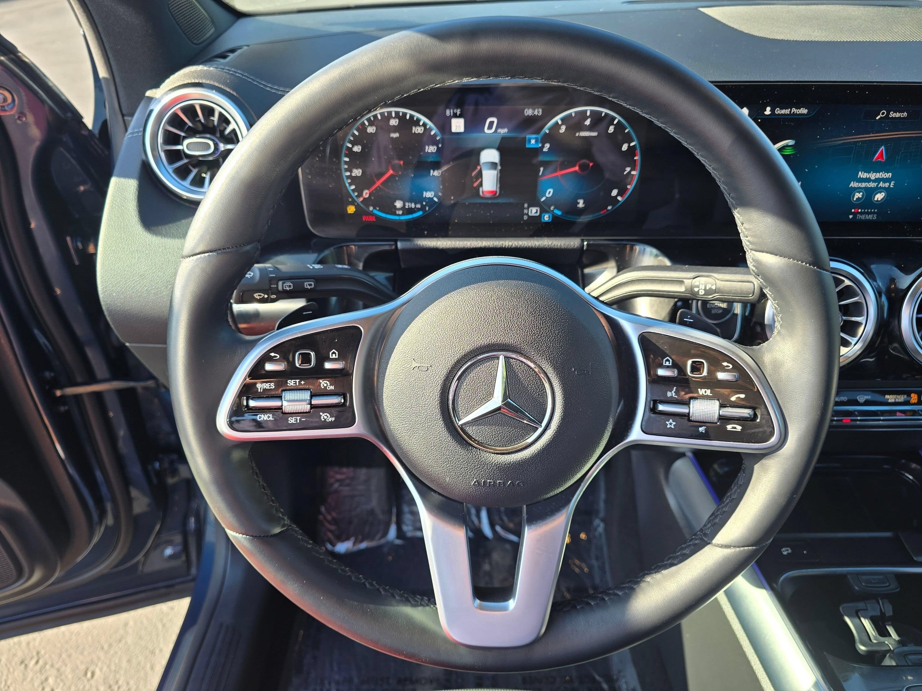 Used 2022 Mercedes-Benz GLA 250 4MATIC image 13