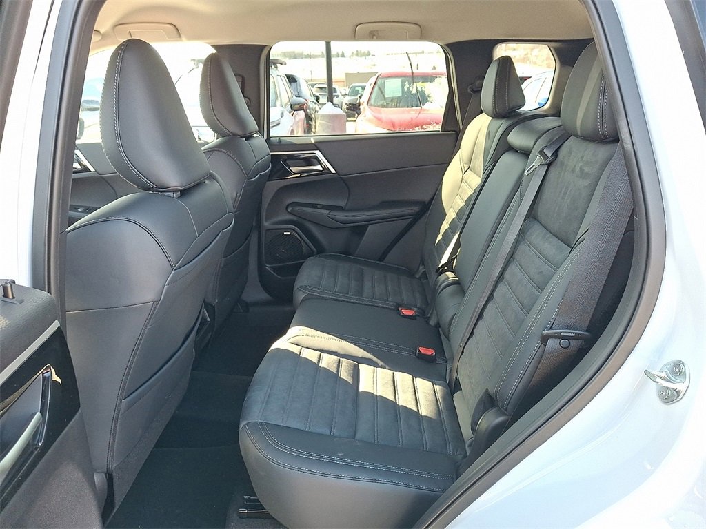 New 2026 Mitsubishi Outlander AWD image 5