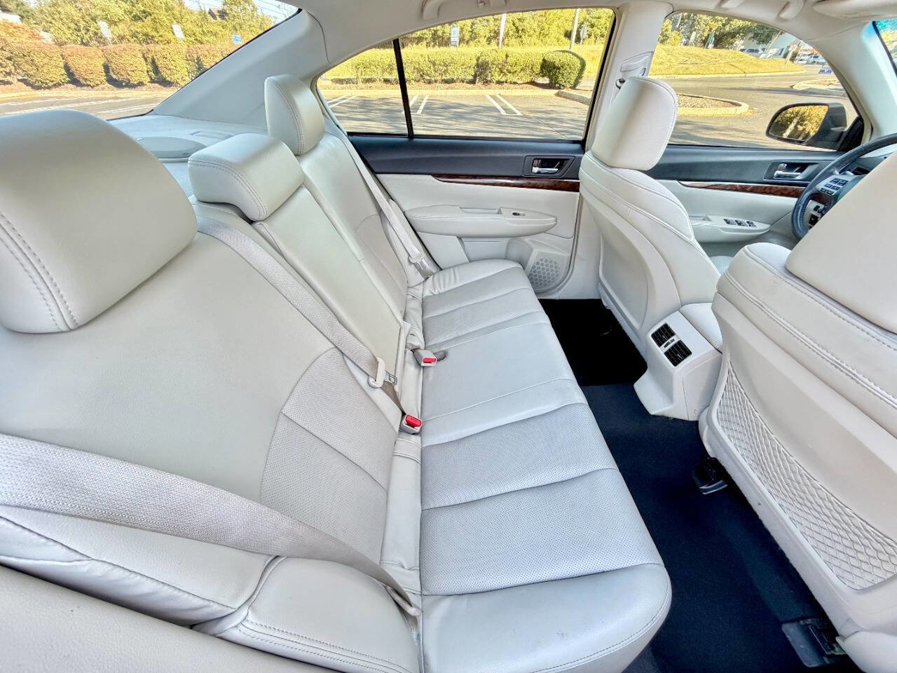 Used 2014 Subaru Legacy 2.5i Limited w/ Moonroof Package image 36