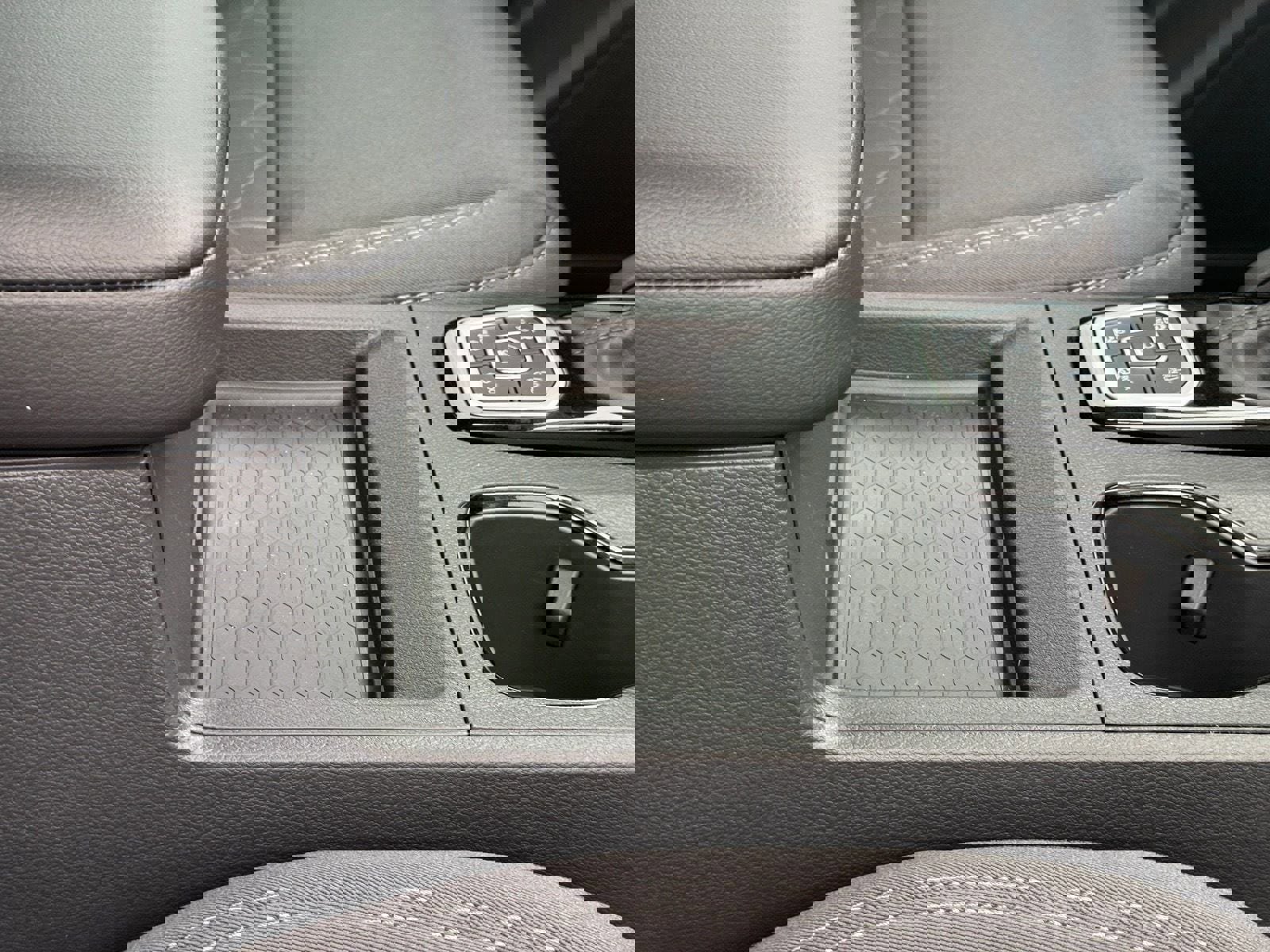 New 2026 Nissan Frontier SV w/ All-Weather Content Package AWD/4WD image 16