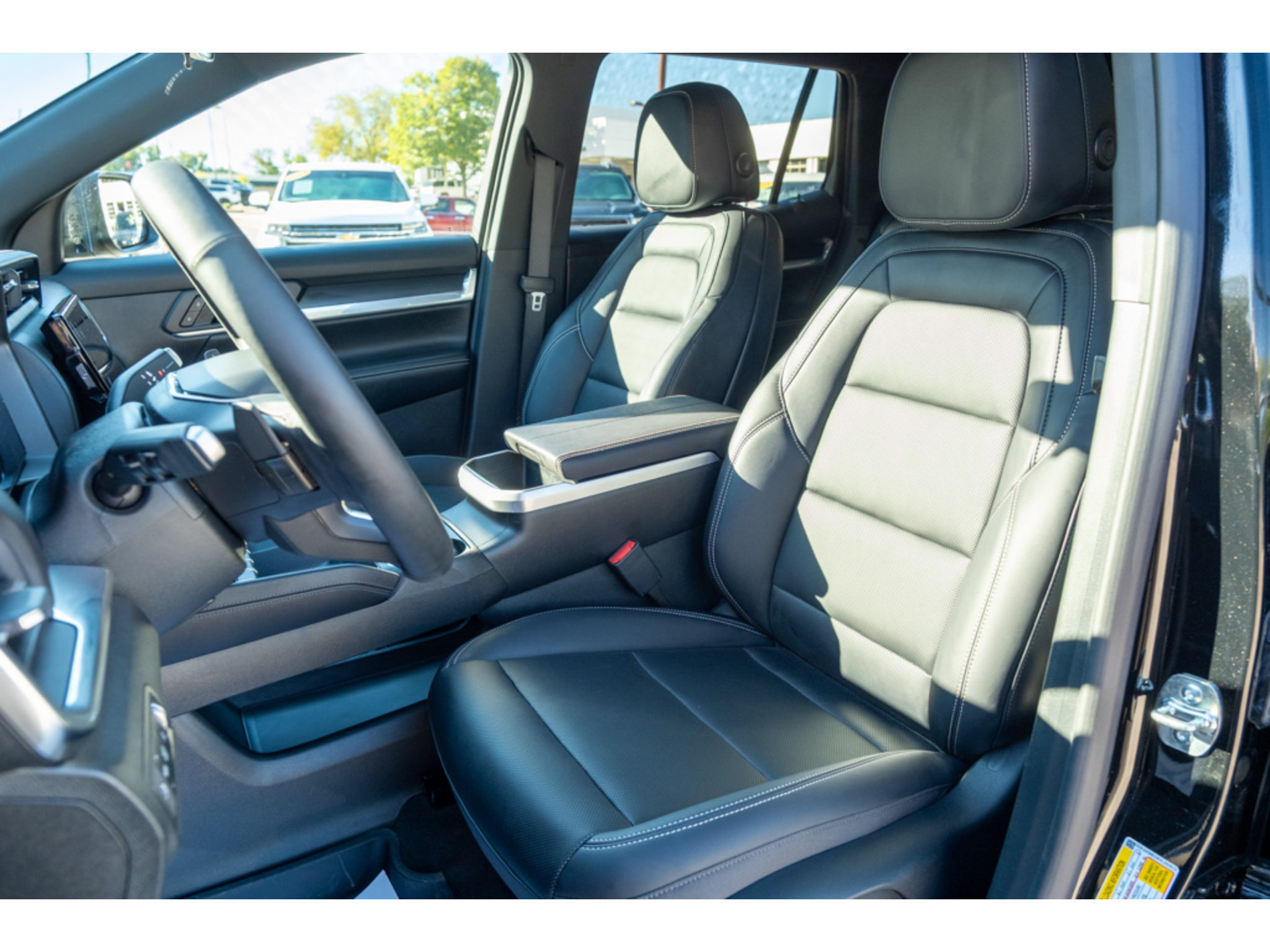 New 2027 GMC Terrain Elevation w/ Elevation Premium Package FWD image 12