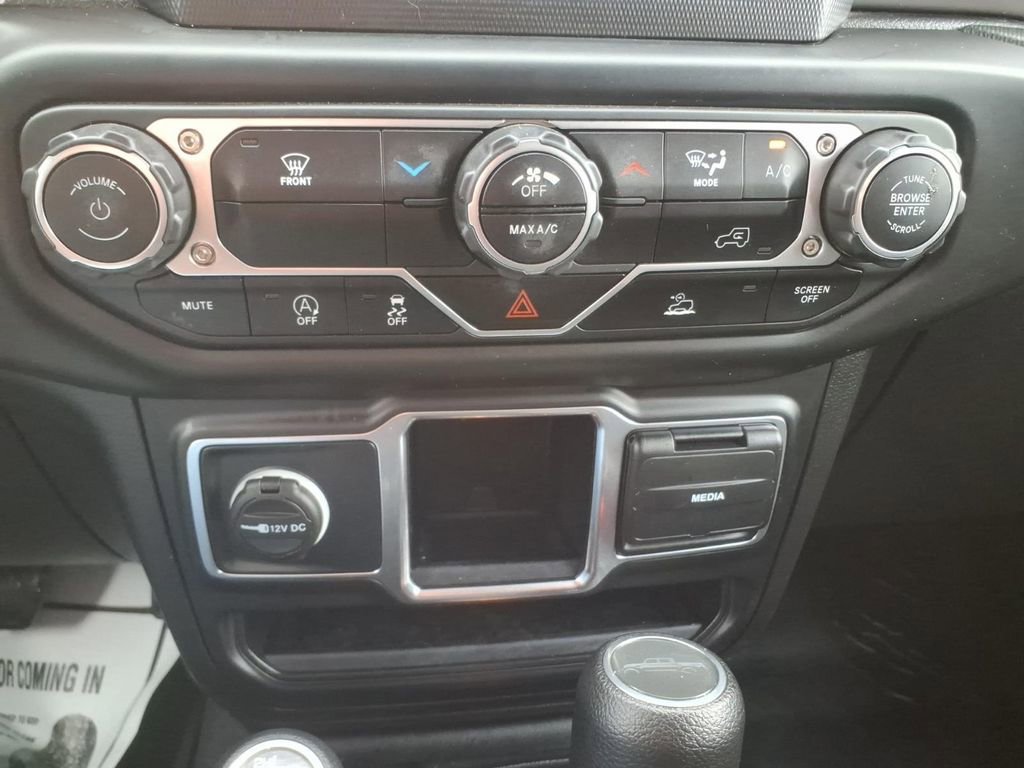 Used 2022 Jeep Gladiator Sport image 24