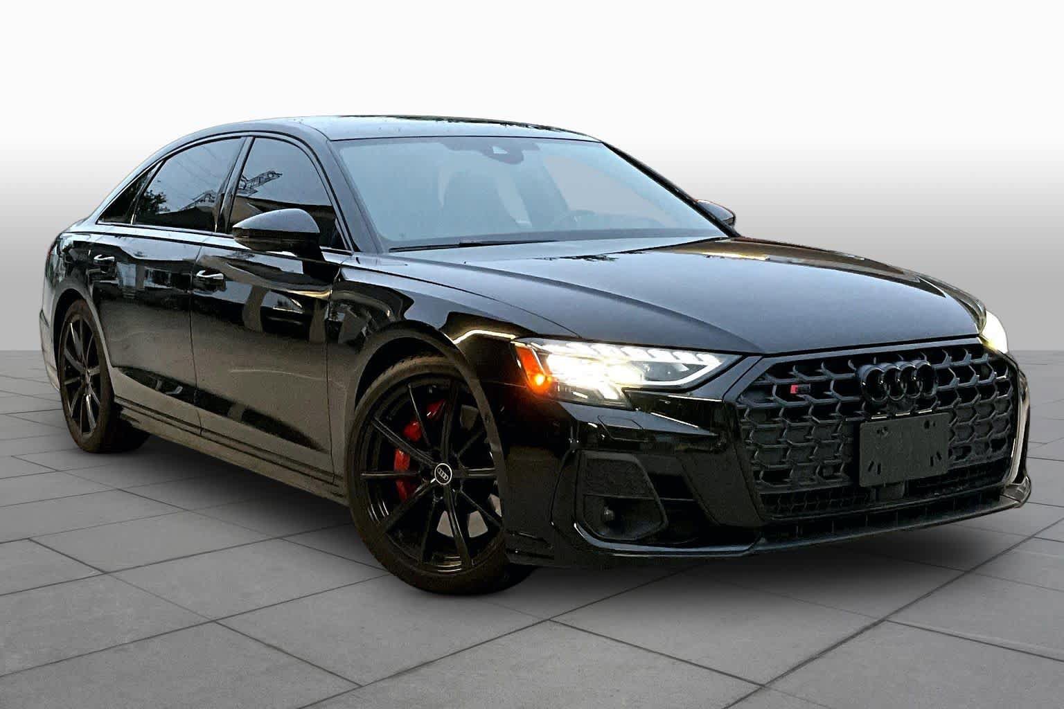 Used 2023 Audi S8 w/ S8 Comfort Plus Package AWD/4WD image 3