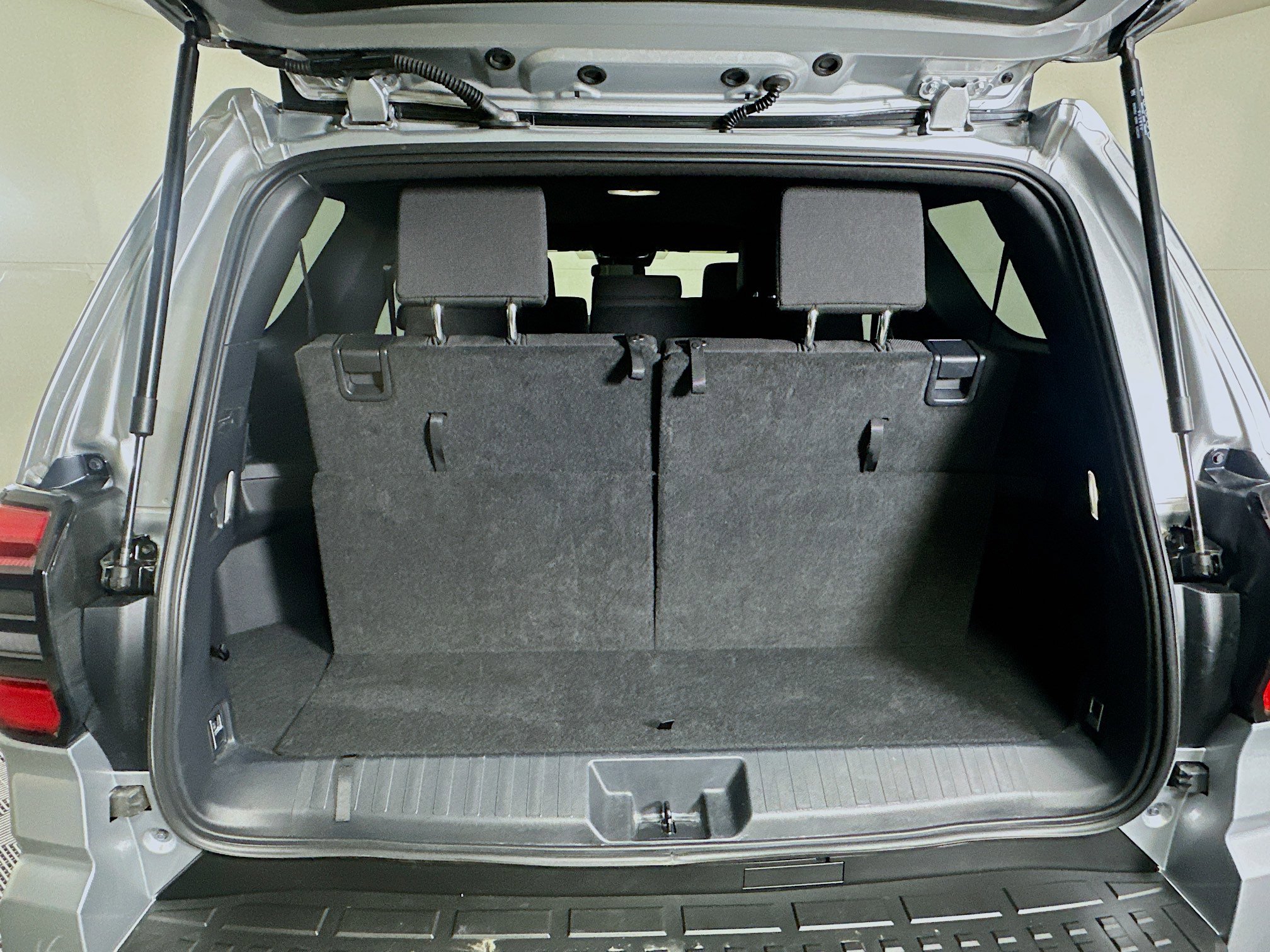 Used 2025 Toyota 4Runner SR5 image 28