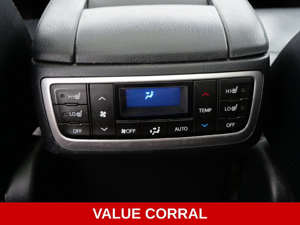 Used 2019 Toyota Highlander Limited Platinum AWD/4WD image 11