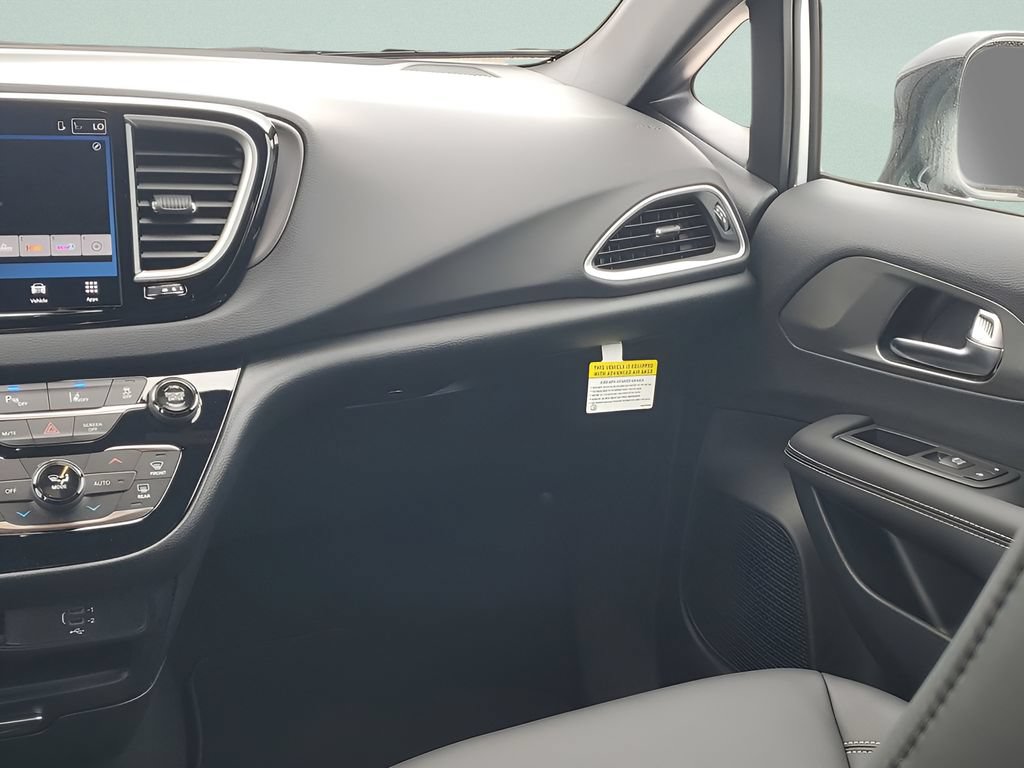 New 2026 Chrysler Voyager LX FWD image 26