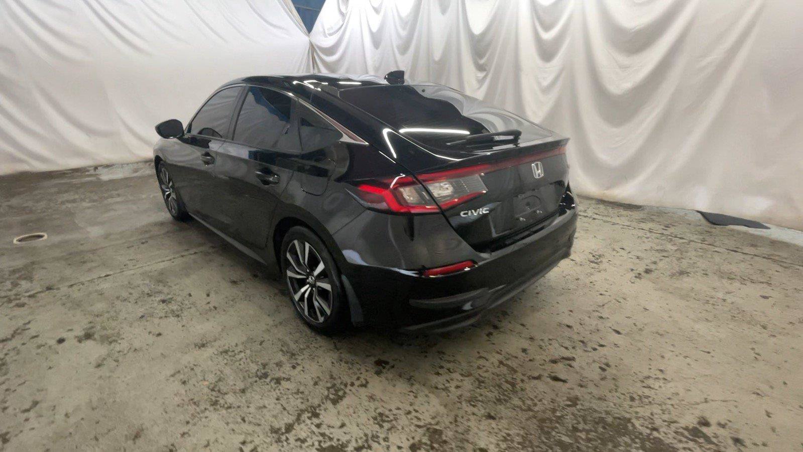 Certified 2024 Honda Civic EX-L image 9