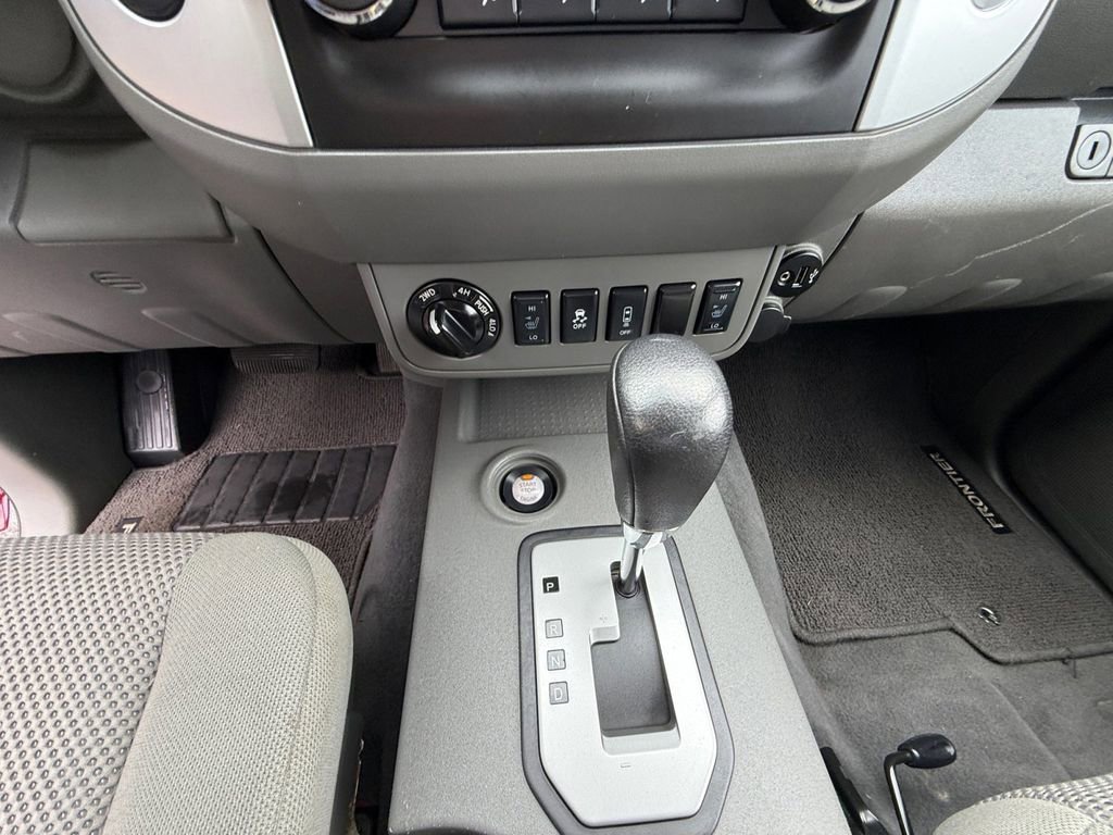 Used 2021 Nissan Frontier SV AWD/4WD image 23