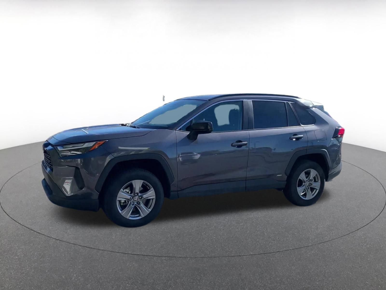 Used 2025 Toyota RAV4 LE image 8