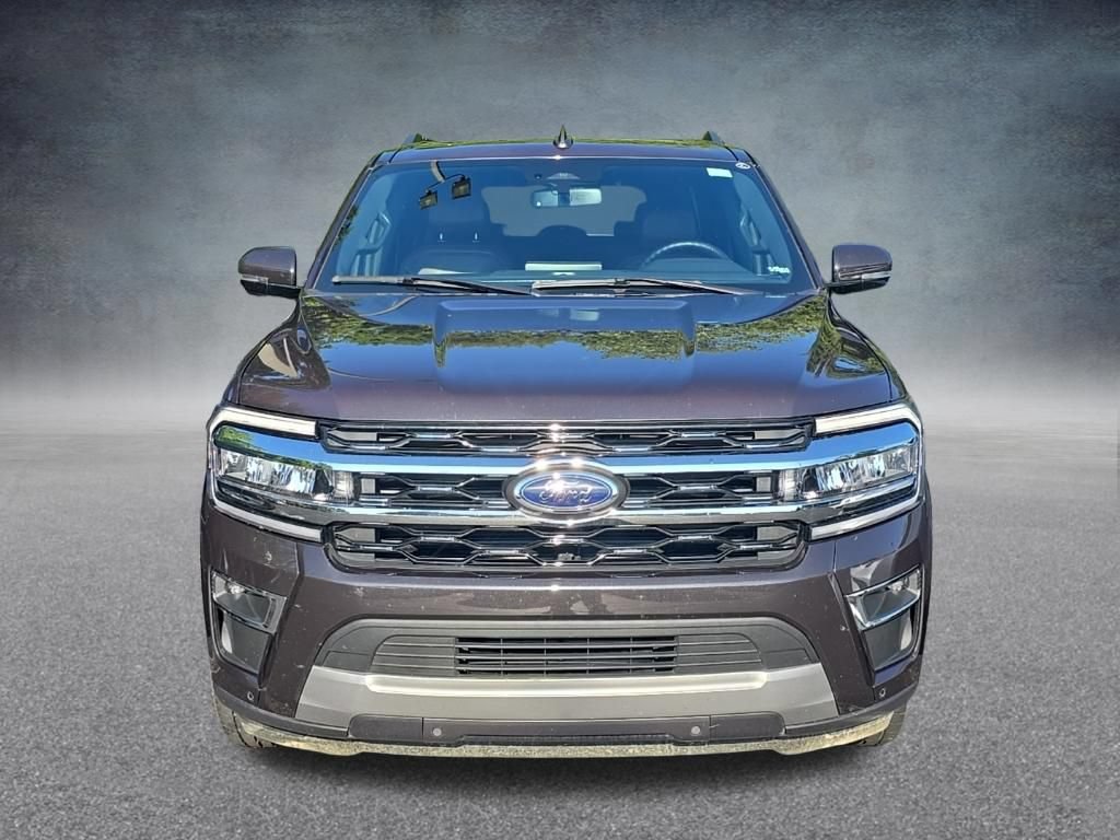 Used 2024 Ford Expedition Max Limited AWD/4WD image 3