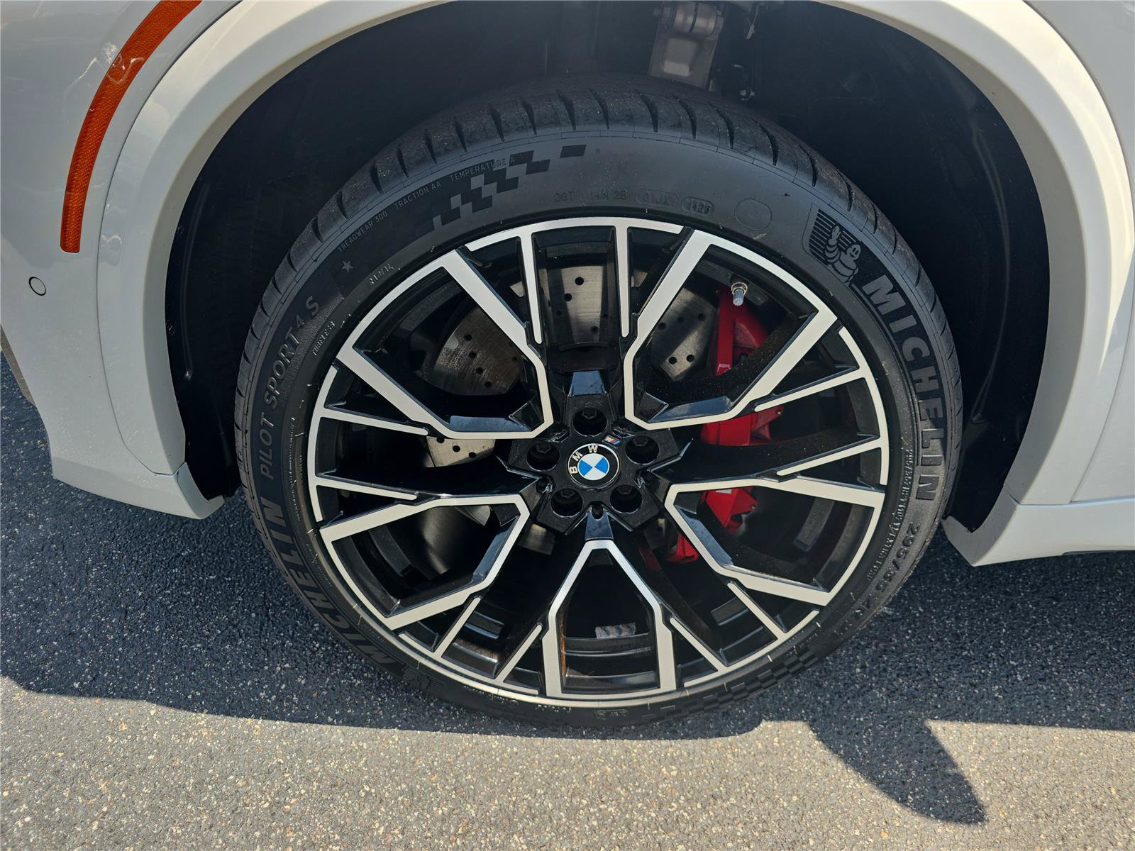 Used 2025 BMW X5 M Competition w/ Executive Package AWD/4WD image 9