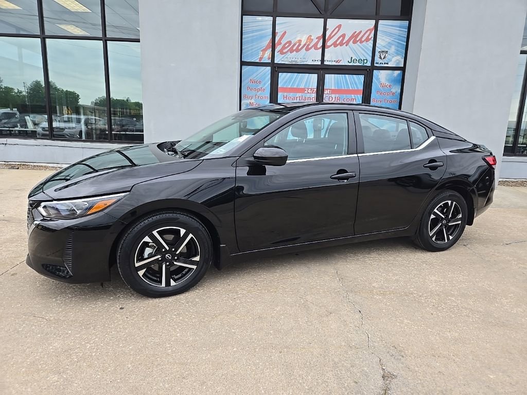 Used 2024 Nissan Sentra SV w/ All-Weather Package FWD image 4