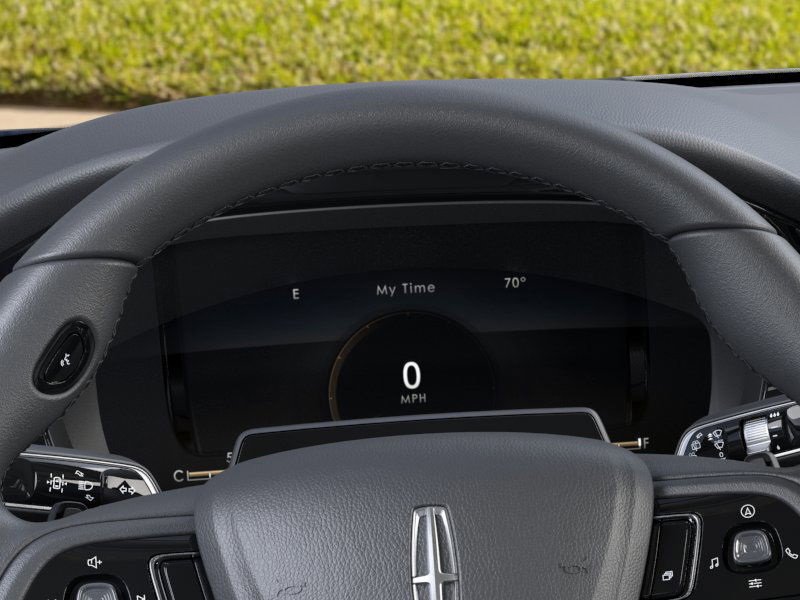 New 2026 Lincoln Corsair Premiere image 13