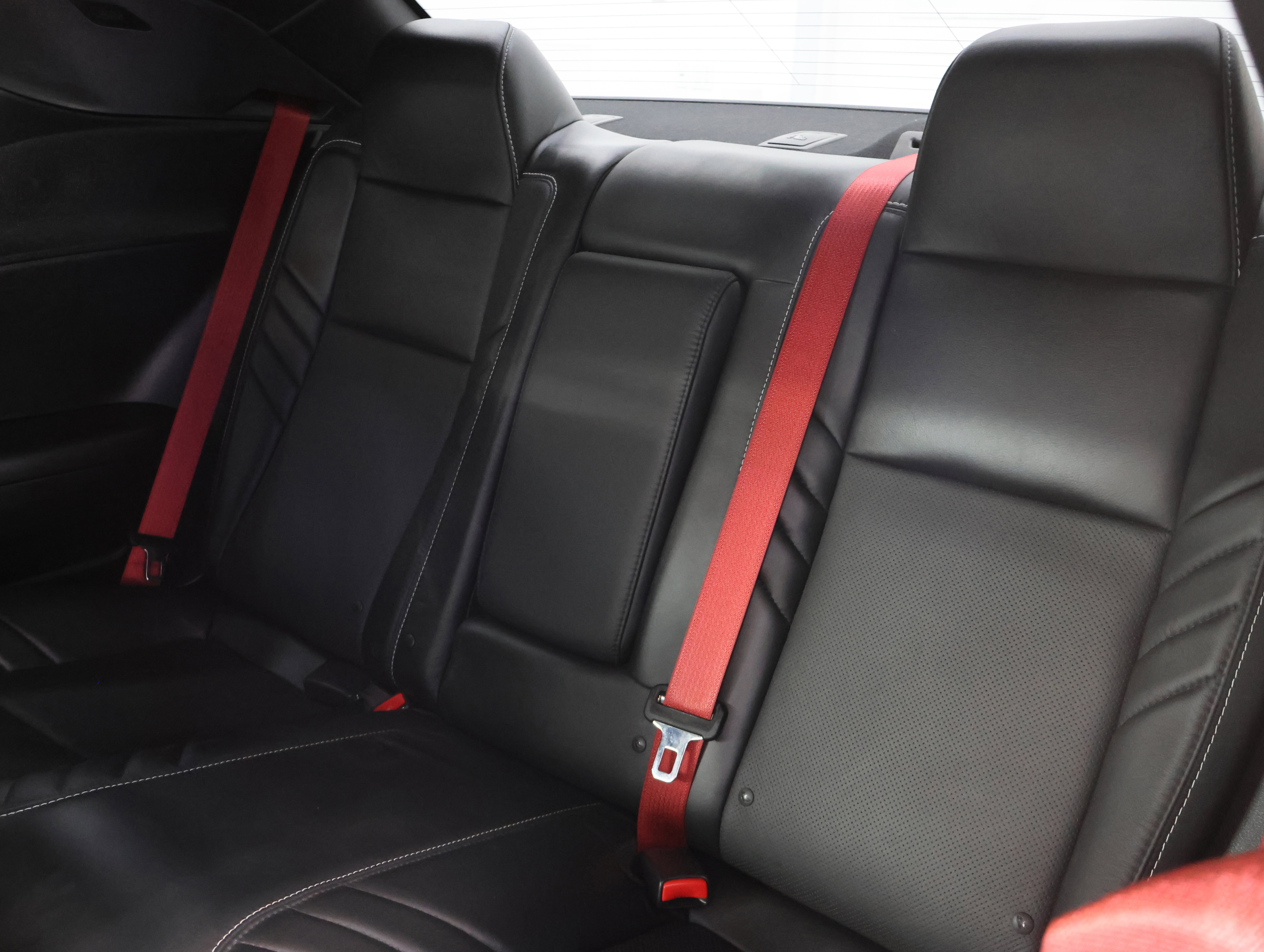 Used 2018 Dodge Challenger SRT Hellcat RWD image 9