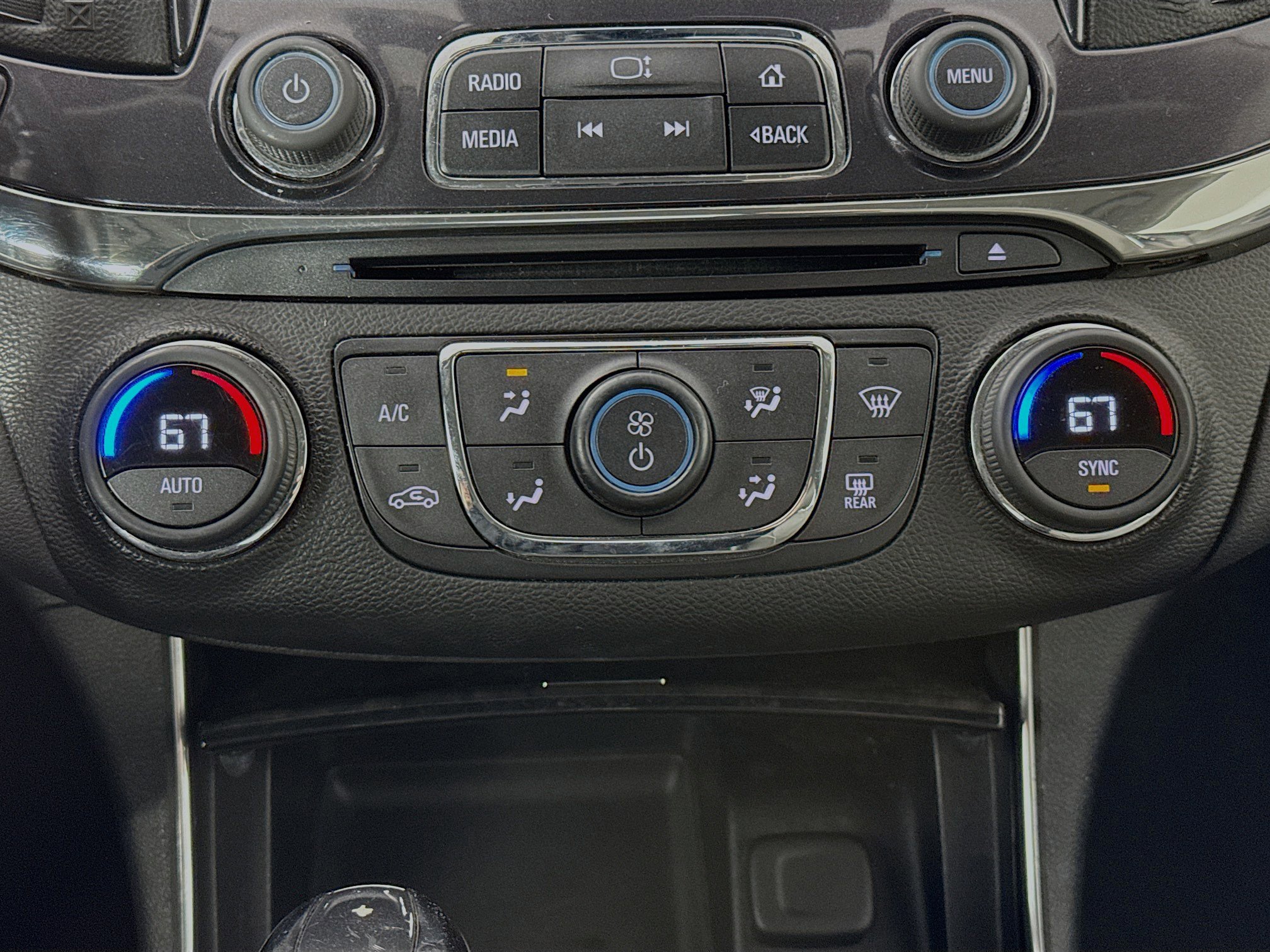 Used 2014 Chevrolet Impala LT FWD image 16