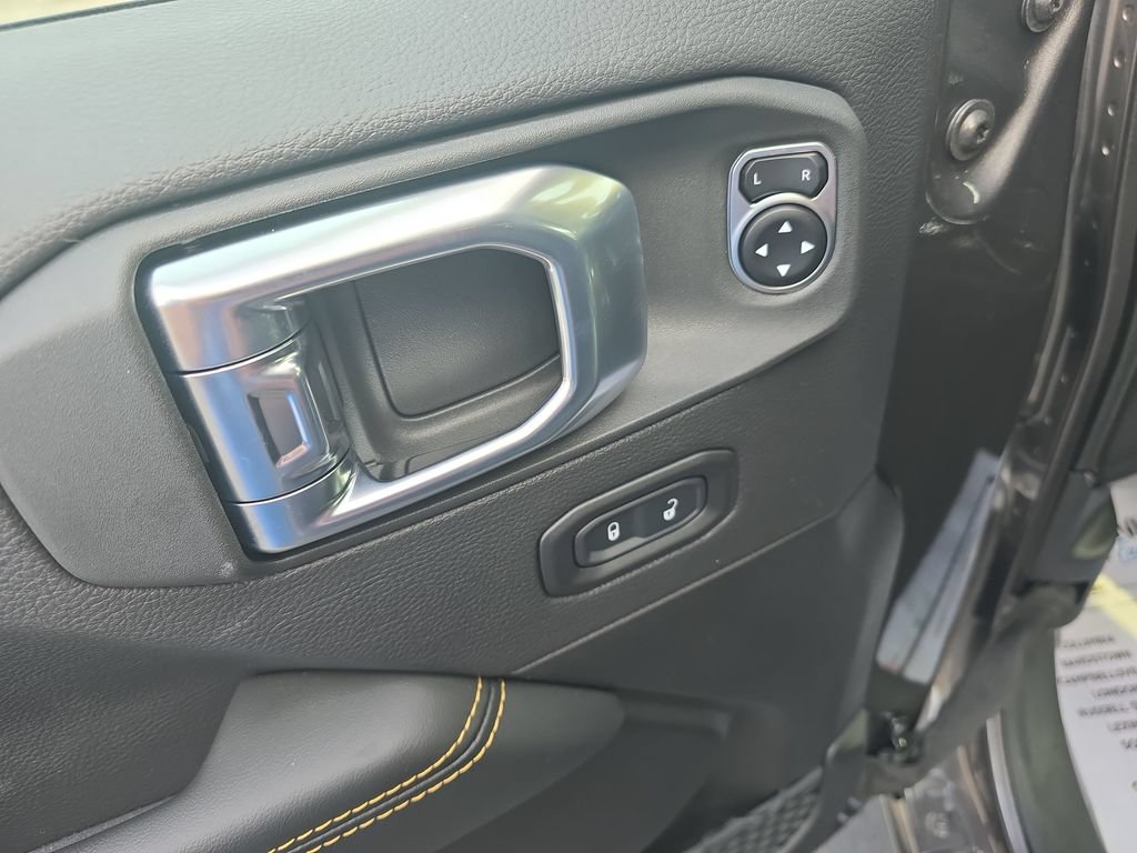 New 2026 Jeep Gladiator Sport AWD/4WD image 11