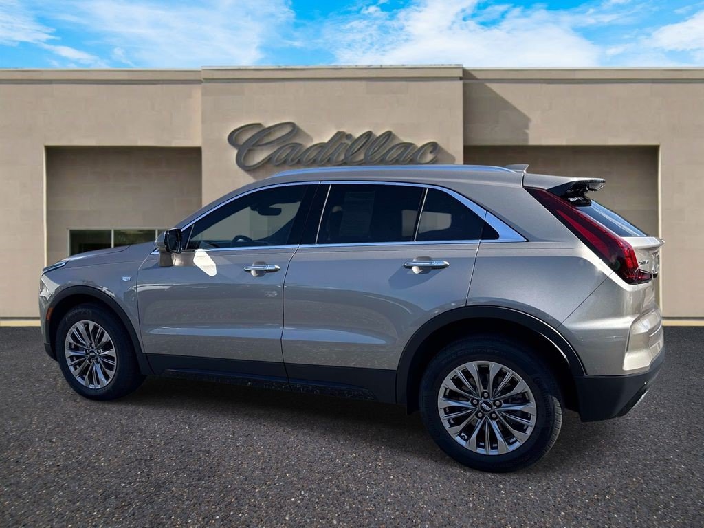 Certified 2024 Cadillac XT4 Premium Luxury w/ Active Safety Package FWD image 7