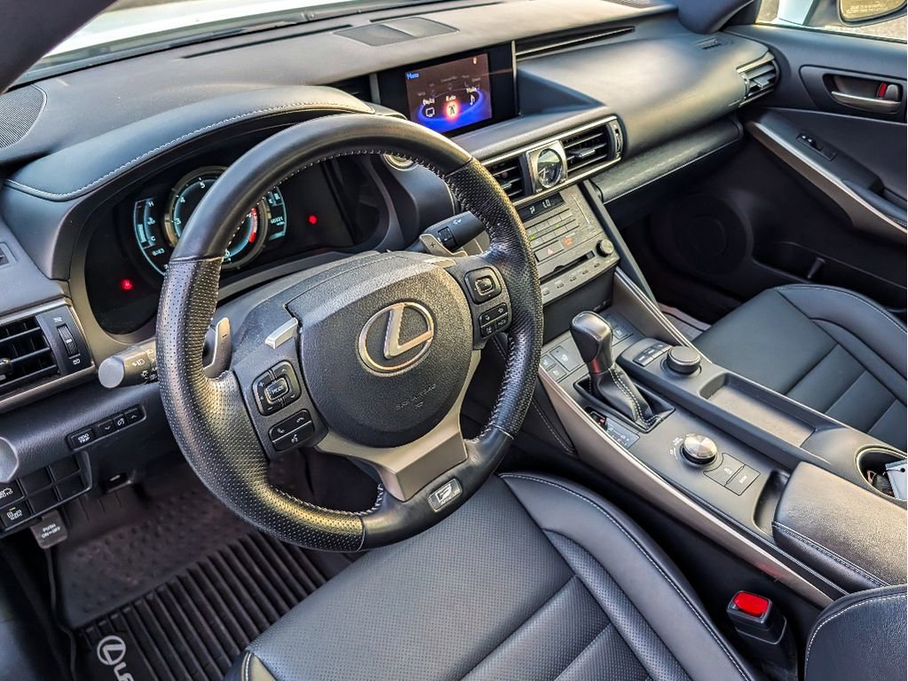 Used 2019 Lexus IS 300 F Sport w/ F Sport Package image 18