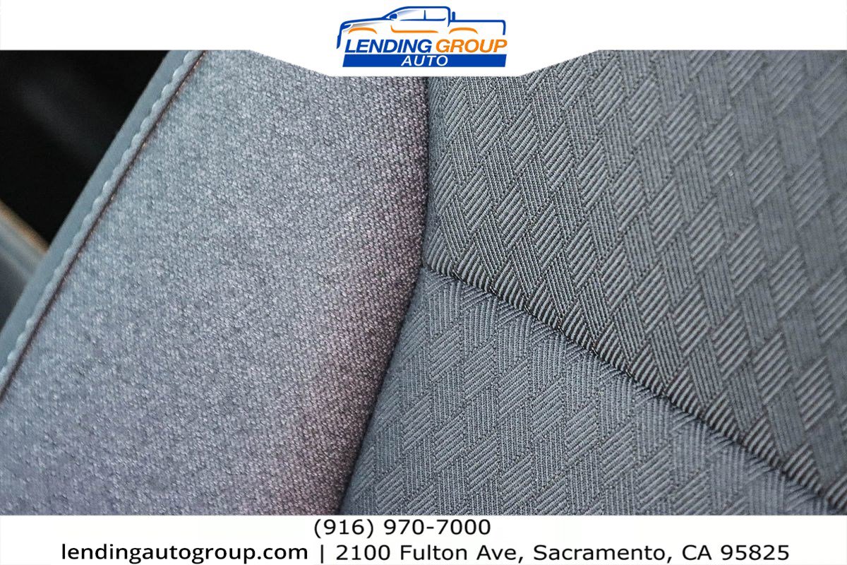 Used 2020 Chevrolet Silverado 1500 LT image 23