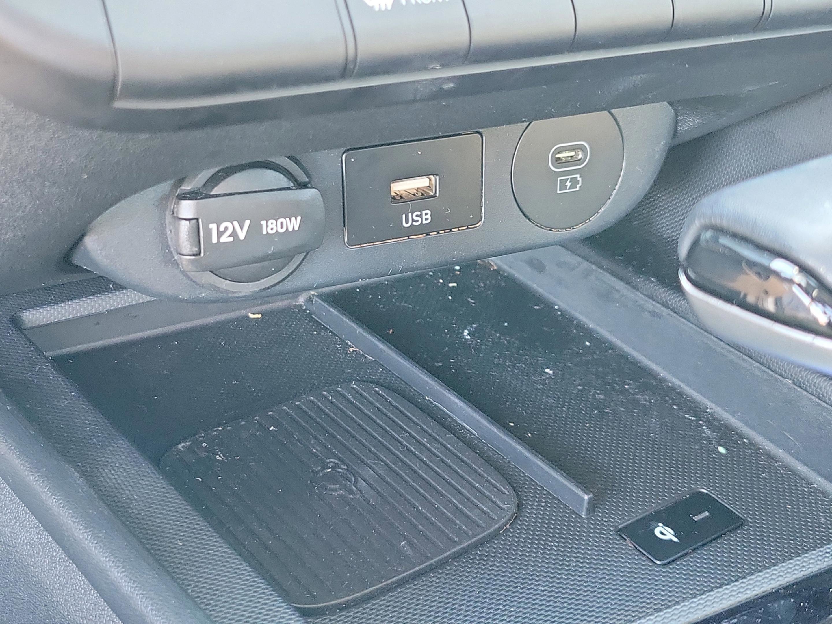 Certified 2025 Hyundai Elantra Sport image 27