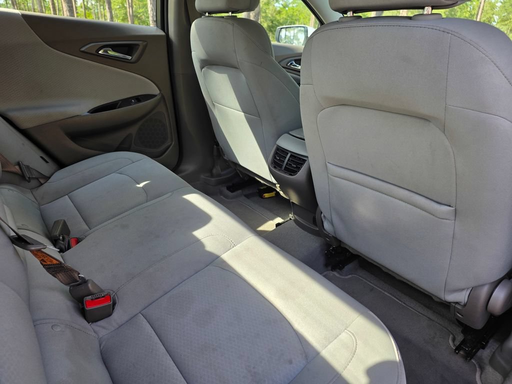 Used 2025 Chevrolet Malibu LT FWD image 21