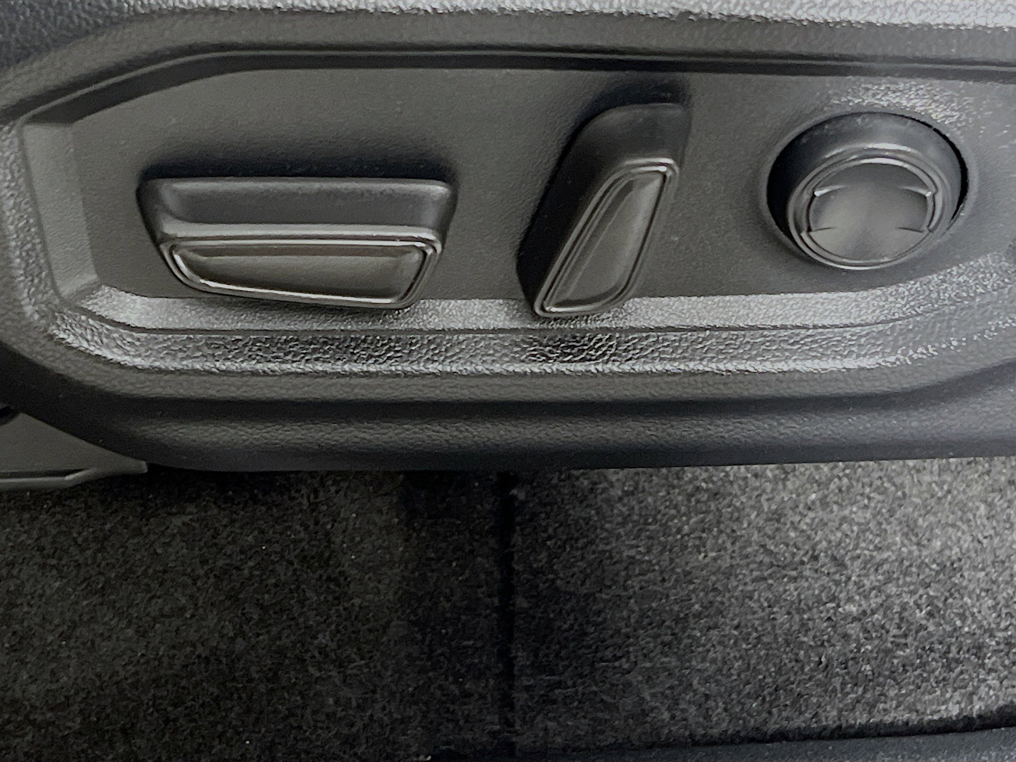 Used 2025 Toyota Sequoia SR5 w/ SR5 Premium Package RWD image 16