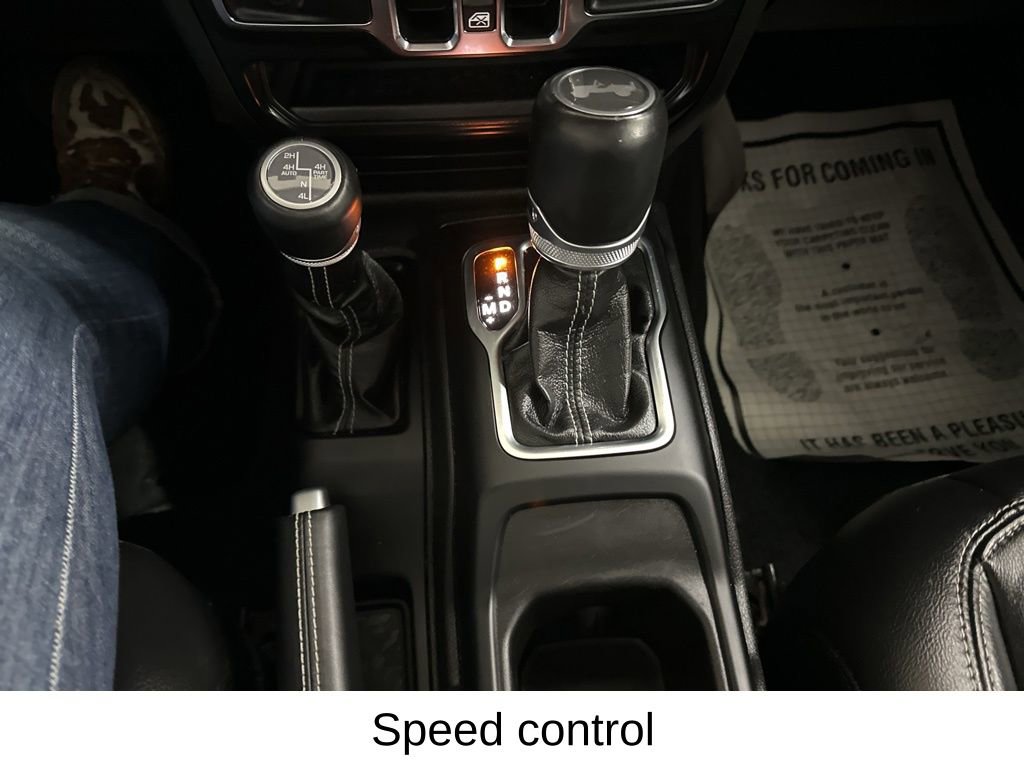 Used 2023 Jeep Wrangler Unlimited Sahara w/ Cold Weather Group image 40