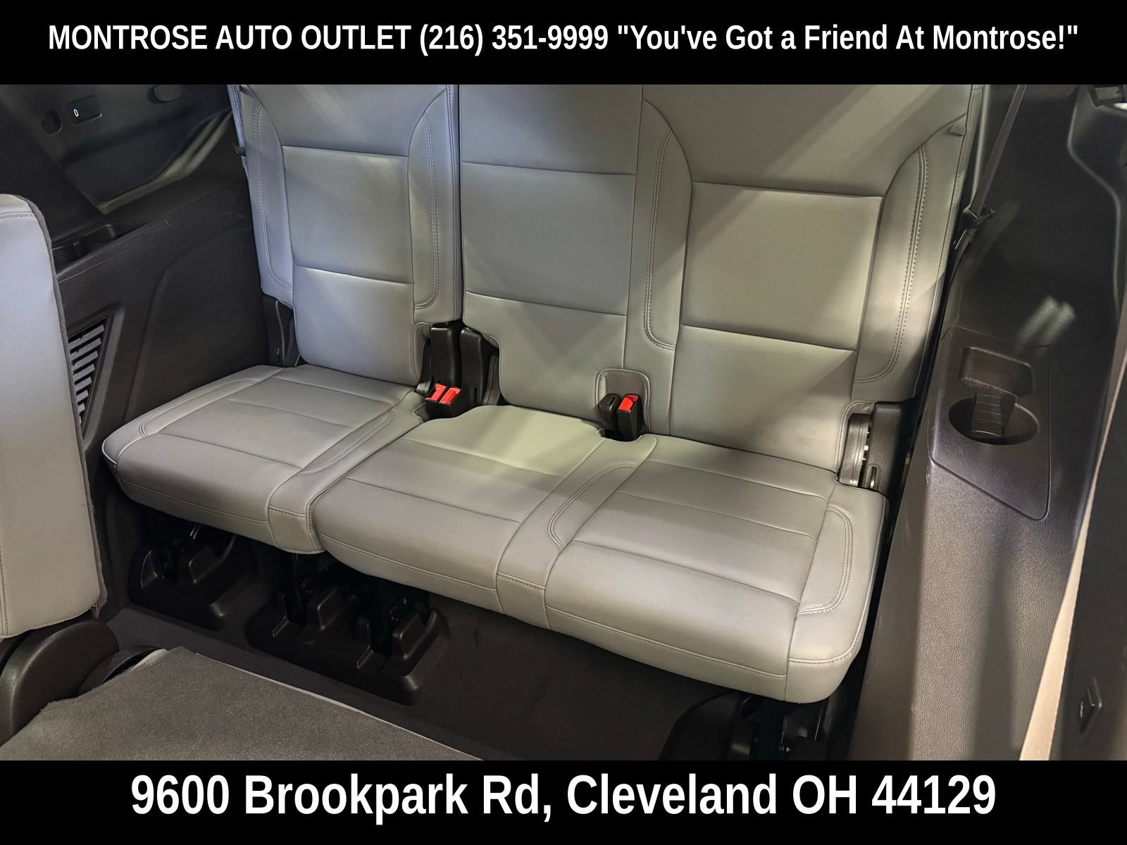 Used 2022 Chevrolet Tahoe Z71 w/ Z71 Off-Road Package AWD/4WD image 40