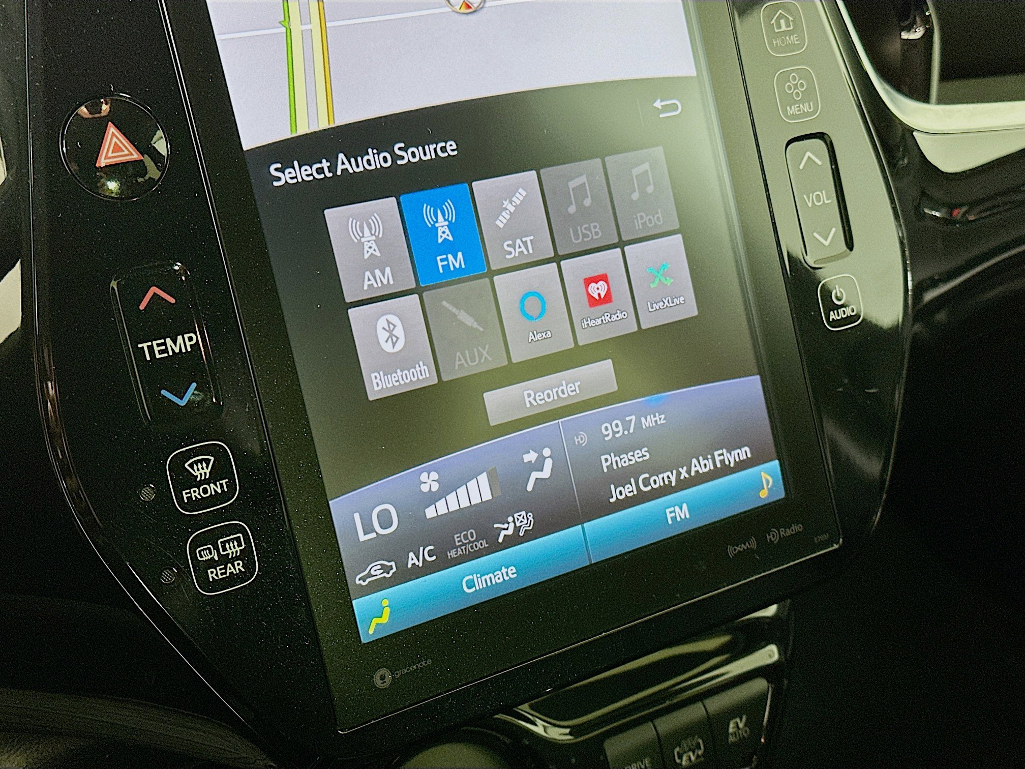 Used 2019 Toyota Prius Prime Premium FWD image 19