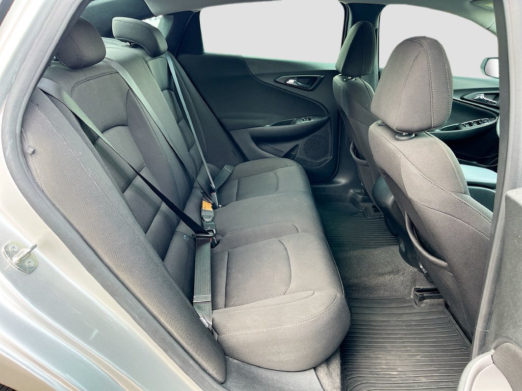 Used 2020 Chevrolet Malibu LS FWD image 24