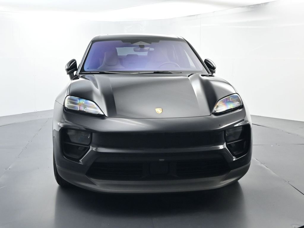 Certified 2024 Porsche Macan 4 Electric image 18