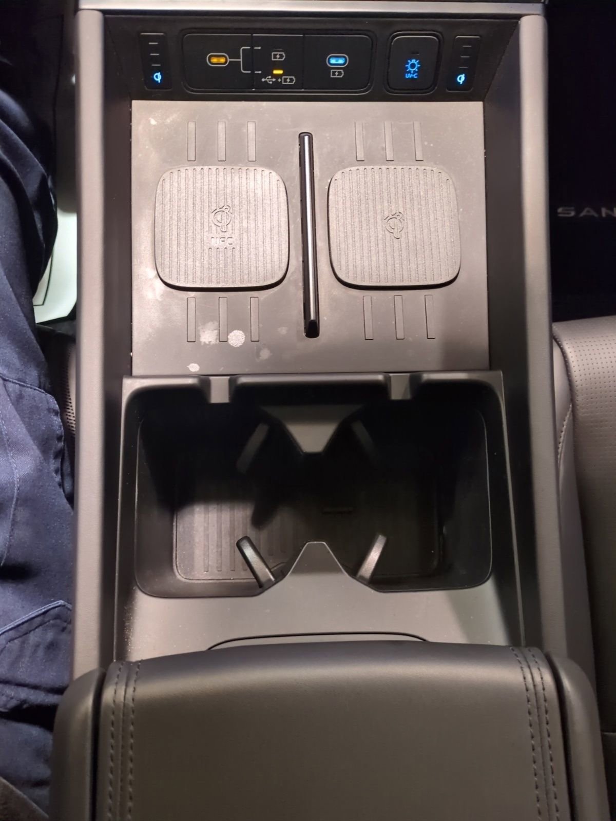 Used 2024 Hyundai Santa Fe Calligraphy image 19