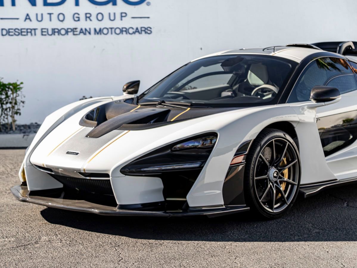 Used 2019 McLaren Senna RWD image 2