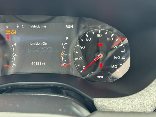 Used 2024 Jeep Compass Latitude AWD/4WD image 14