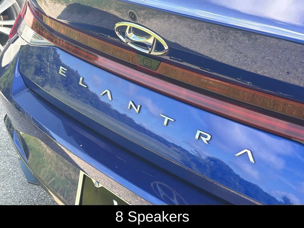 Used 2023 Hyundai Elantra Limited FWD image 4