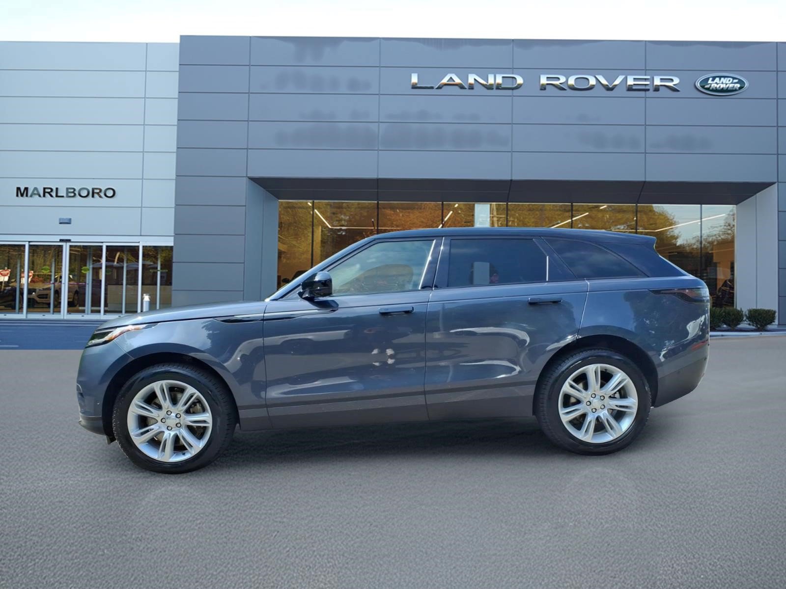 Used 2026 Land Rover Range Rover Velar S AWD/4WD image 6