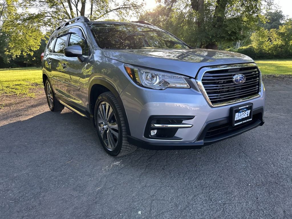 Certified 2022 Subaru Ascent Limited w/ Technology Package AWD/4WD image 2