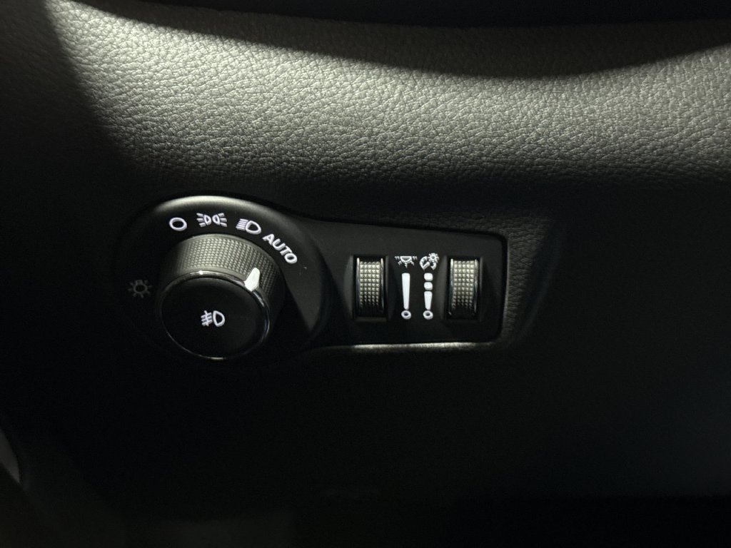 New 2026 Jeep Compass Limited AWD/4WD image 18