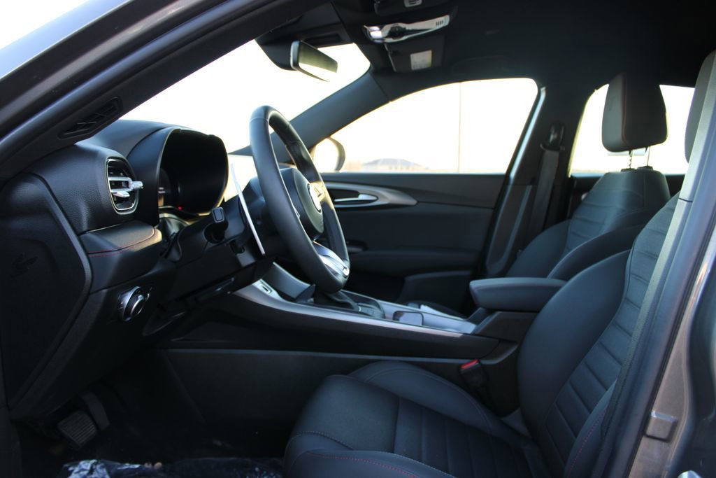 Used 2024 Dodge Hornet R/T image 16