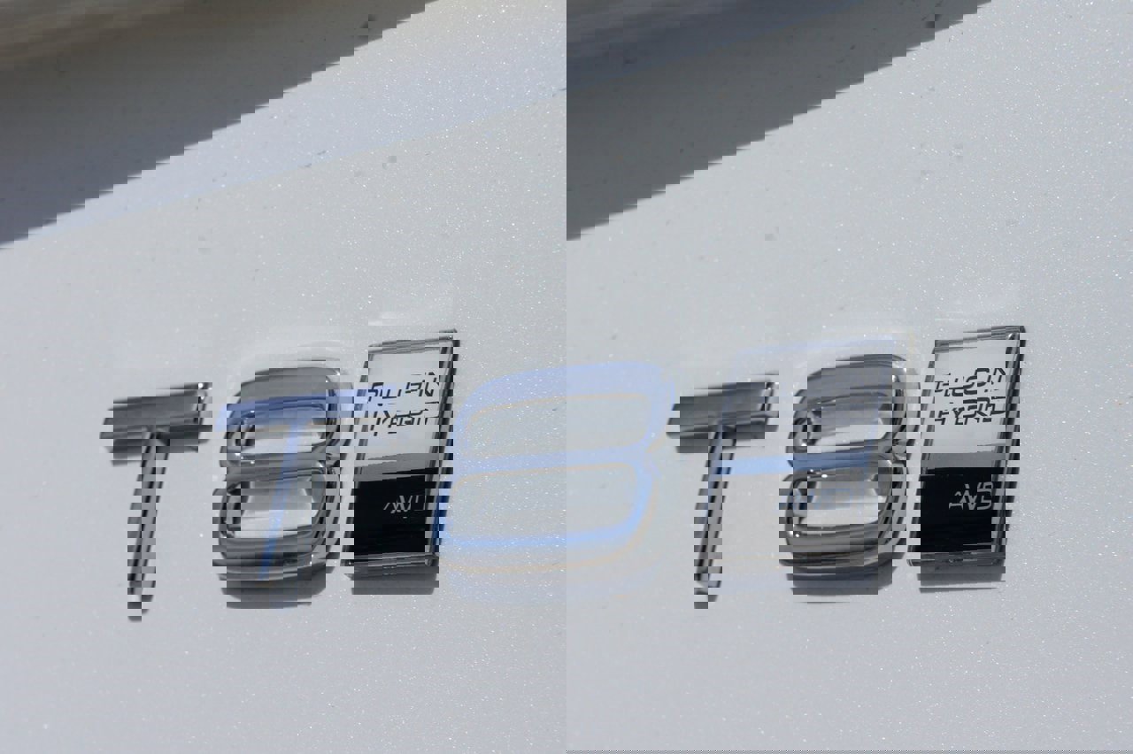 New 2025 Volvo XC90 T8 Ultra w/ Protection Package Premier image 9