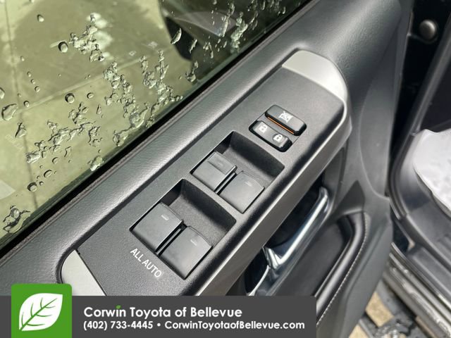 Used 2016 Toyota 4Runner SR5 image 16