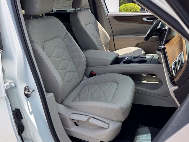 New 2026 Volkswagen Atlas SE FWD image 16