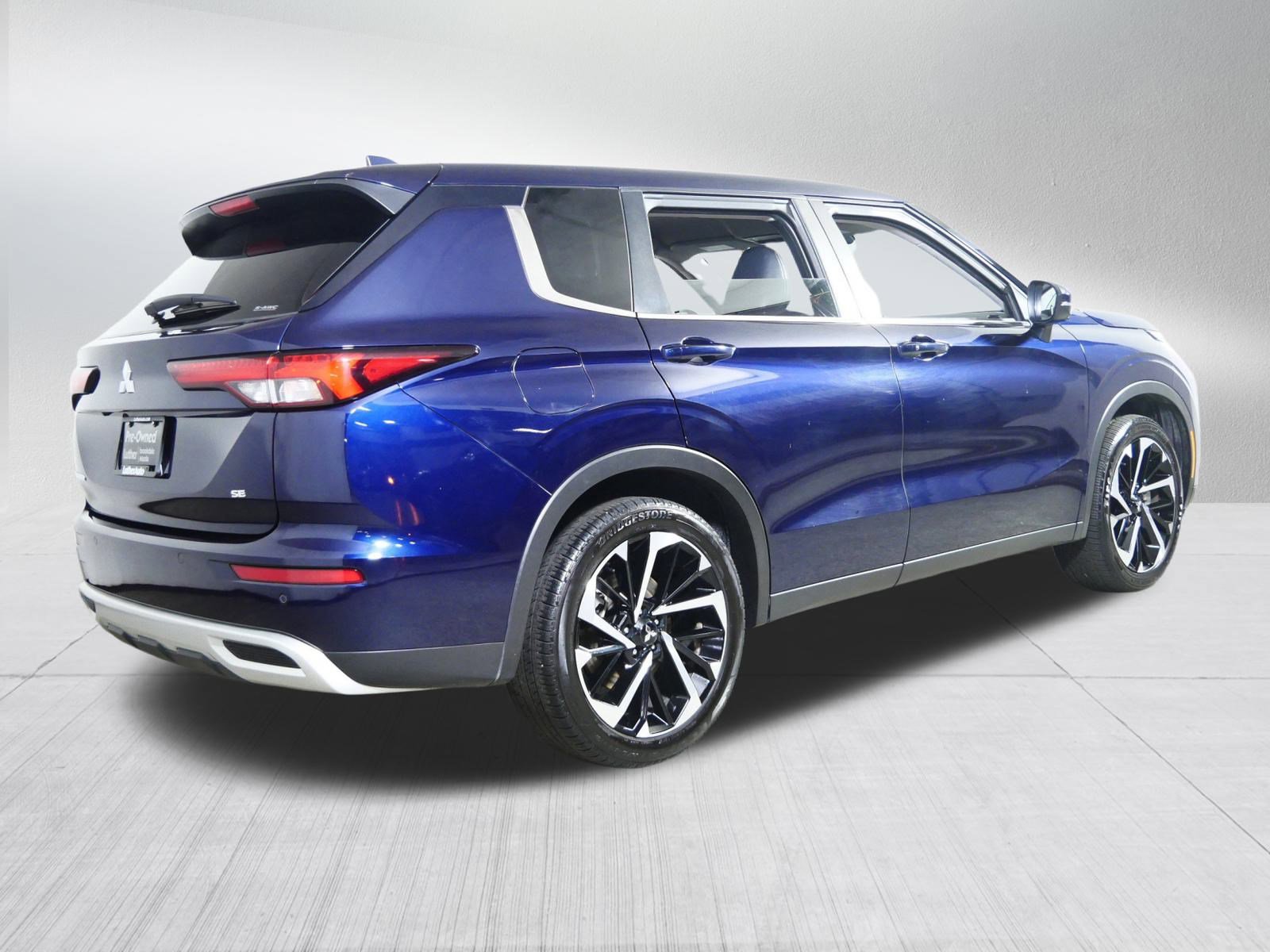 Used 2024 Mitsubishi Outlander SE image 7