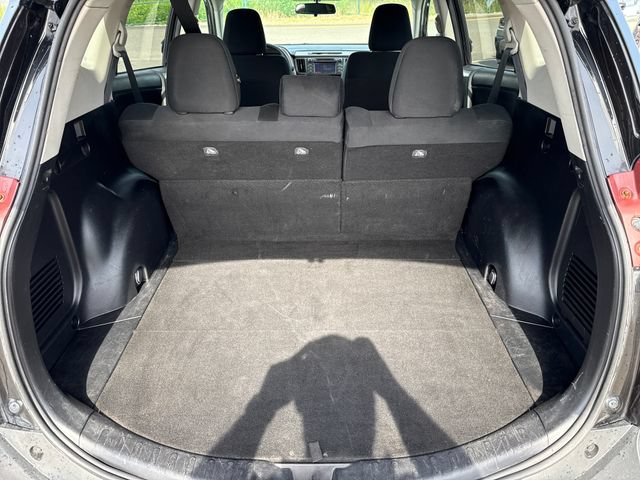 Used 2013 Toyota RAV4 XLE AWD/4WD image 15
