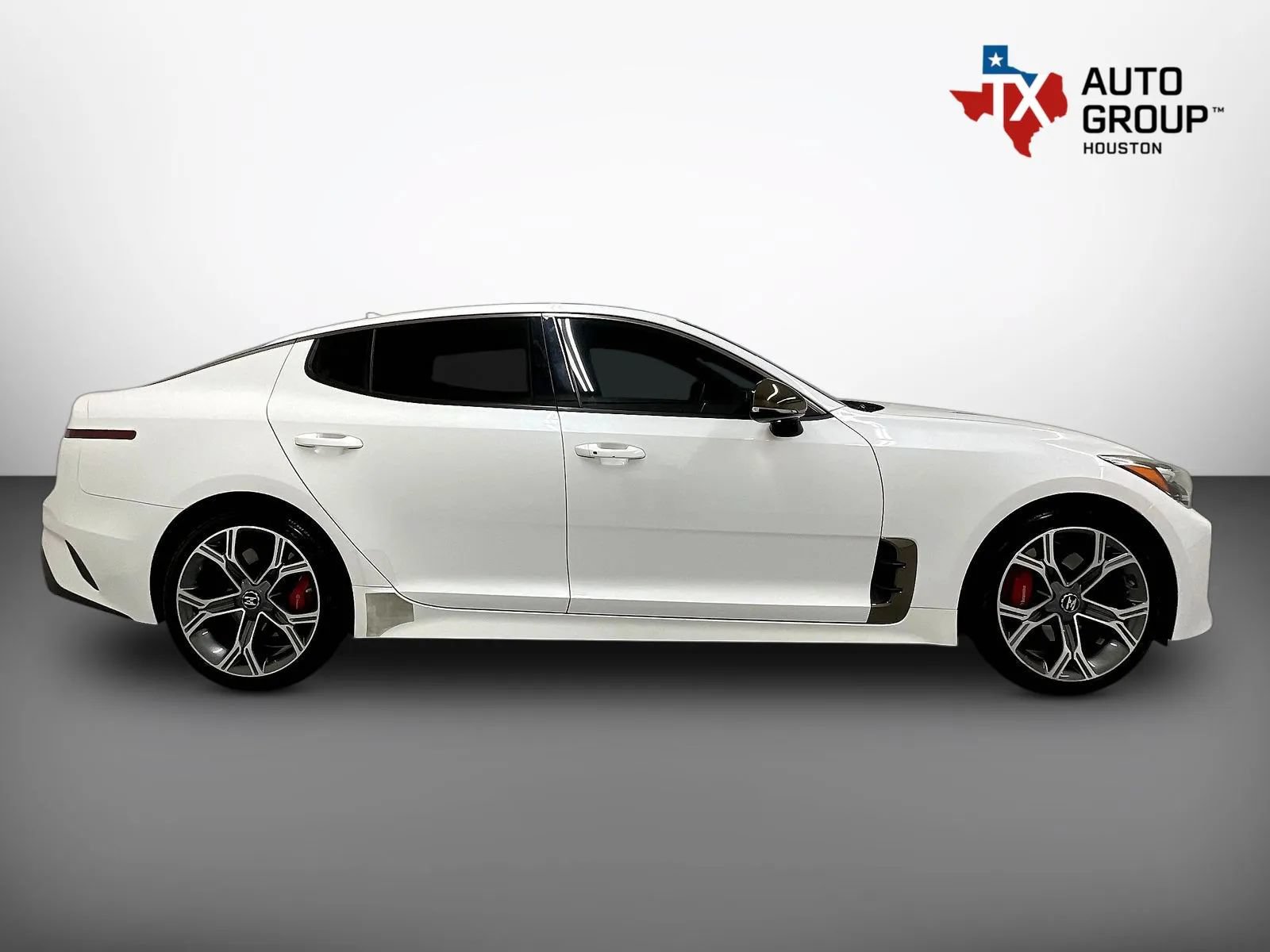 Used 2019 Kia Stinger GT RWD image 9