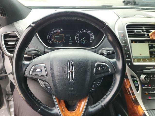 Used 2017 Lincoln MKX Select w/ Select Plus Package image 12