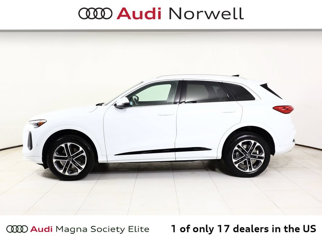 Used 2025 Audi Q5 Premium w/ Convenience Package AWD/4WD image 13