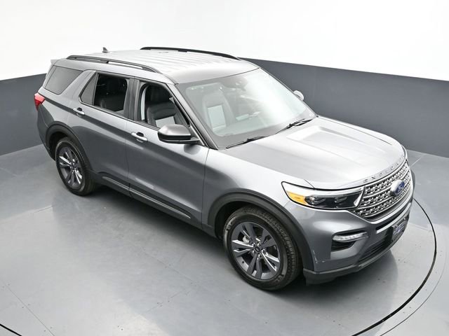Used 2023 Ford Explorer XLT w/ Equipment Group 202A RWD image 41