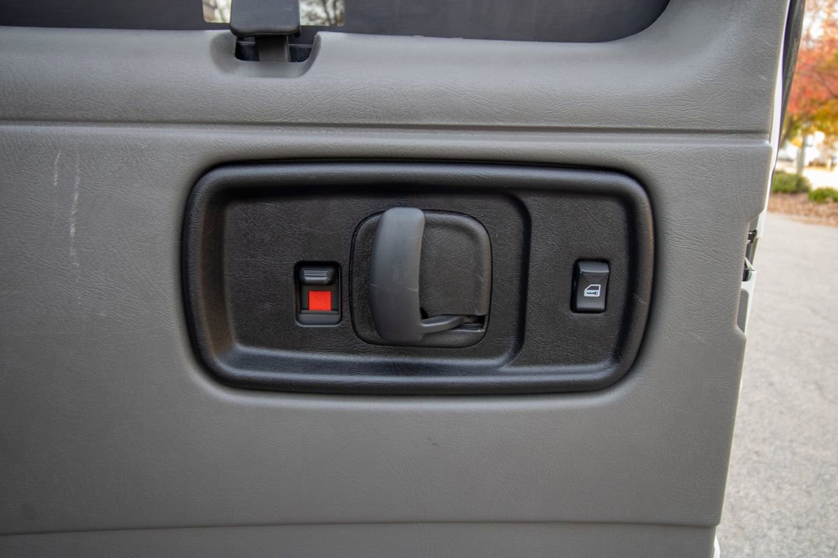 Used 2017 Chevrolet Express 3500 LT w/ LT Preferred Equipment Group image 39